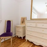 Art Deco 1 Bed Apt Close To Beach & Cbd