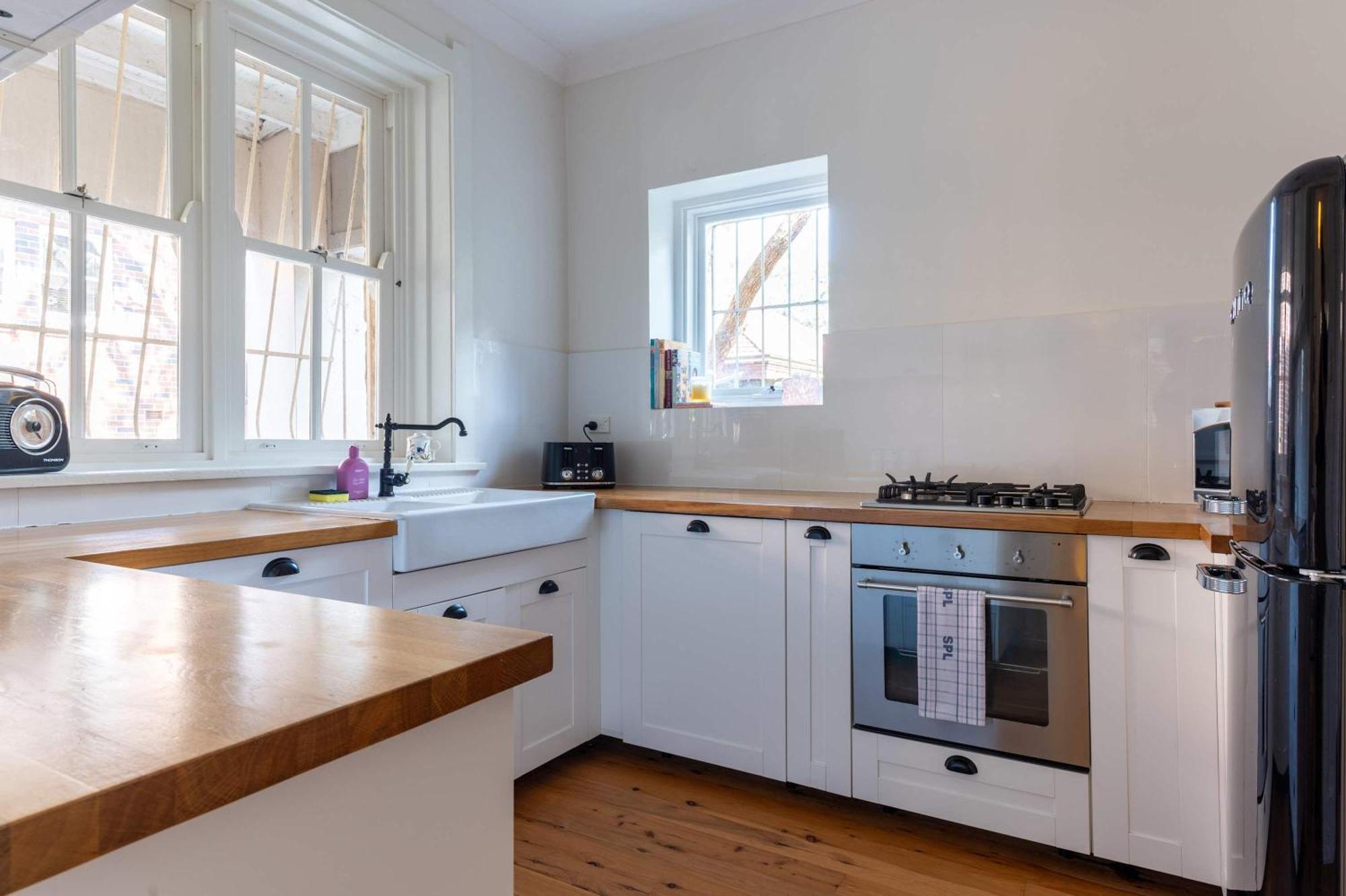 Art Deco 1 Bed Close To & Cbd Sydney